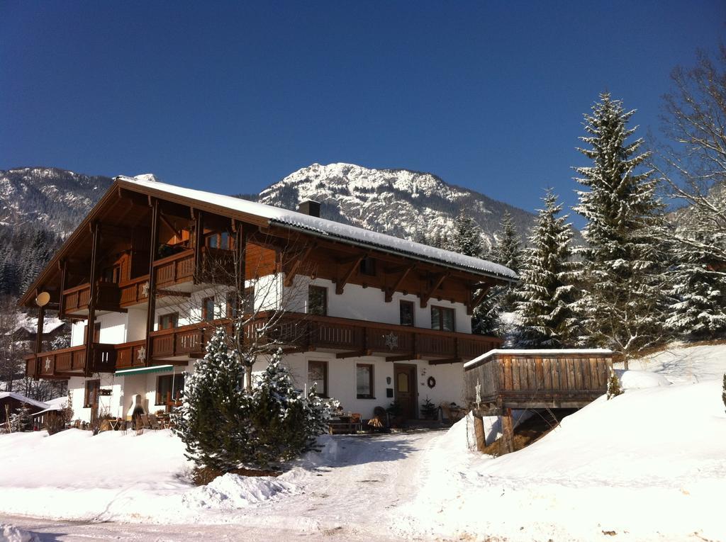 Apartmenthaus Rapplhof Haus im Ennstal Exterior foto